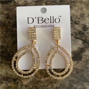 D'Bello Gold tone rhinestone tear drop earrings #glam #festivalvibes